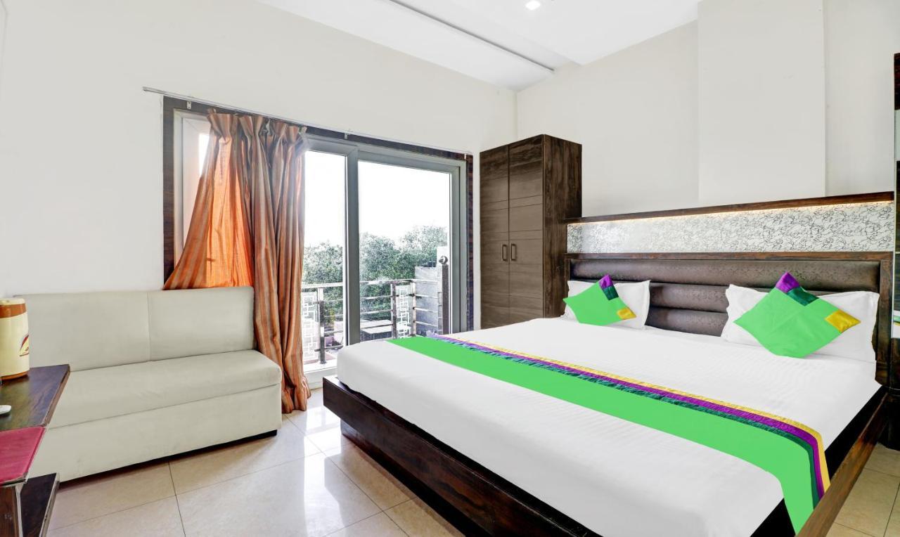 Itsy Hotels Anjali Mahal 500, Mtrs From Mathura Railway Station 외부 사진
