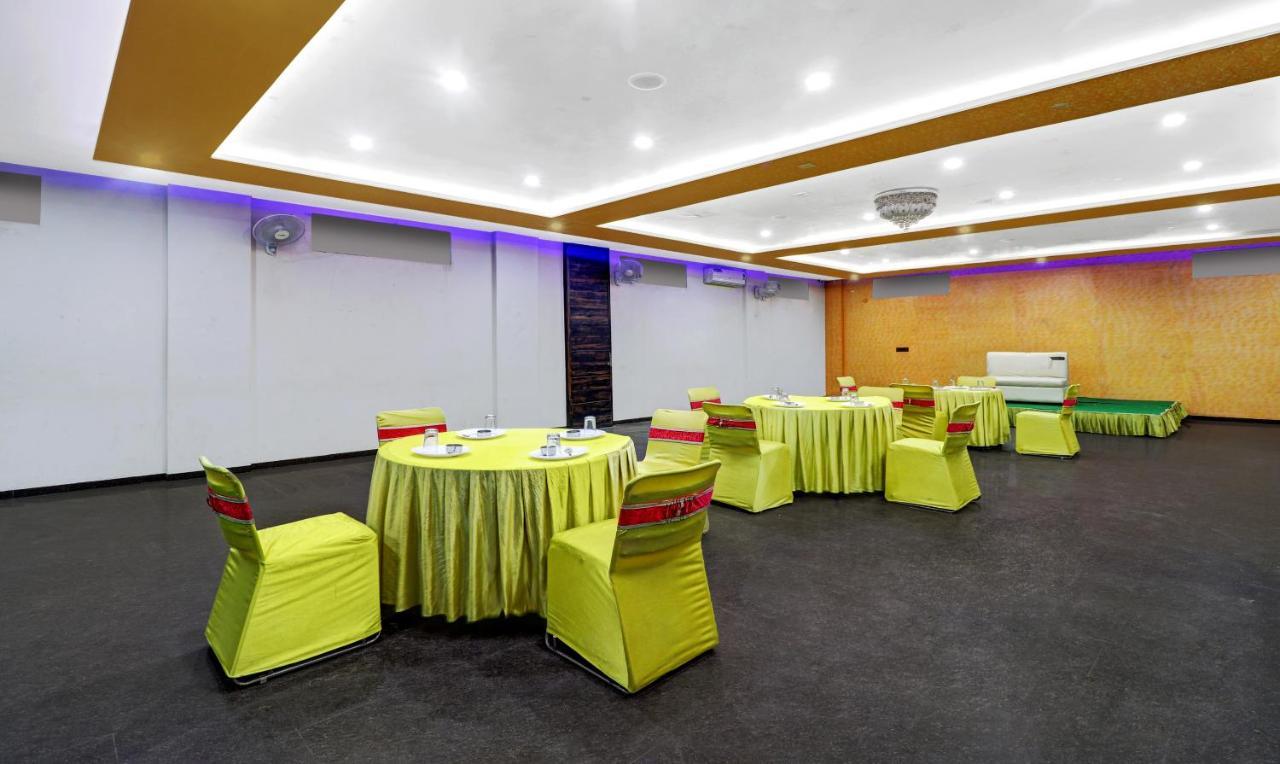 Itsy Hotels Anjali Mahal 500, Mtrs From Mathura Railway Station 외부 사진