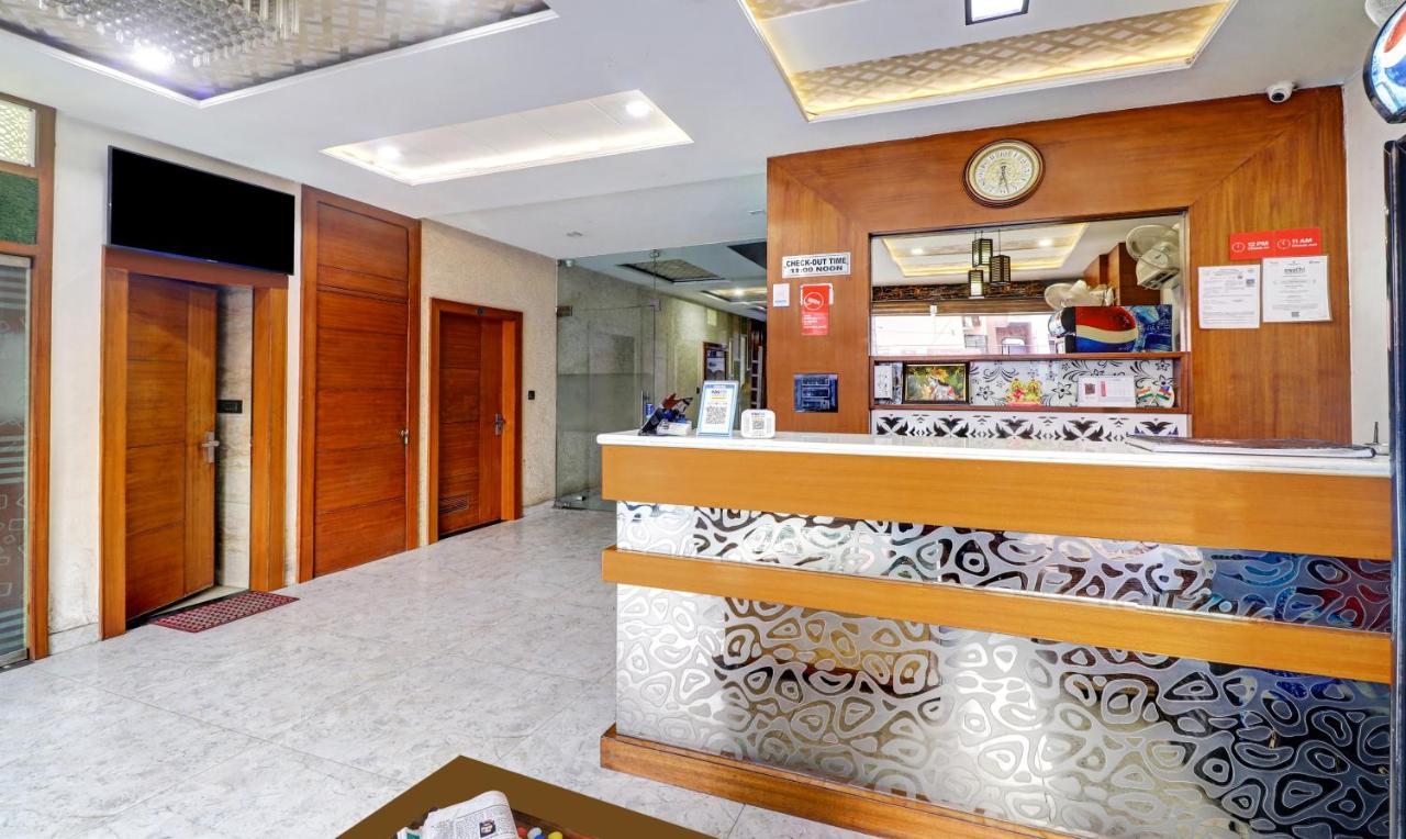 Itsy Hotels Anjali Mahal 500, Mtrs From Mathura Railway Station 외부 사진