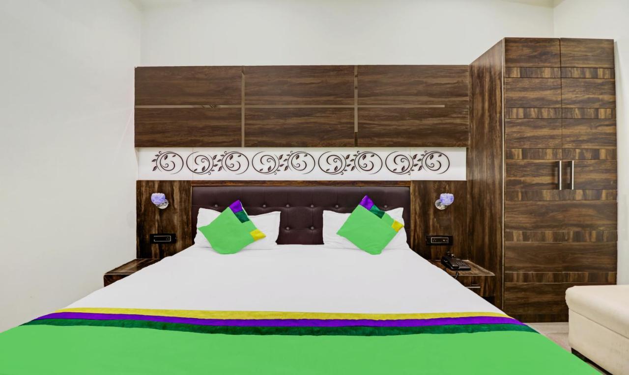 Itsy Hotels Anjali Mahal 500, Mtrs From Mathura Railway Station 외부 사진