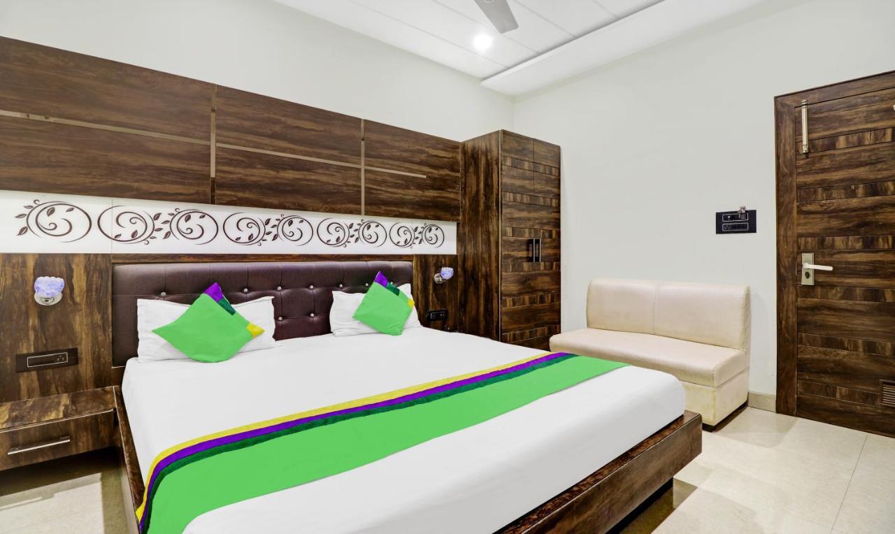 Itsy Hotels Anjali Mahal 500, Mtrs From Mathura Railway Station 외부 사진