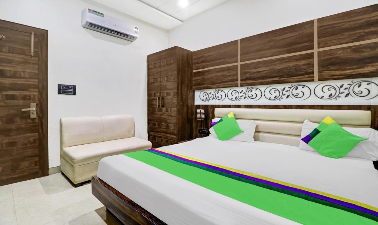 Itsy Hotels Anjali Mahal 500, Mtrs From Mathura Railway Station 외부 사진