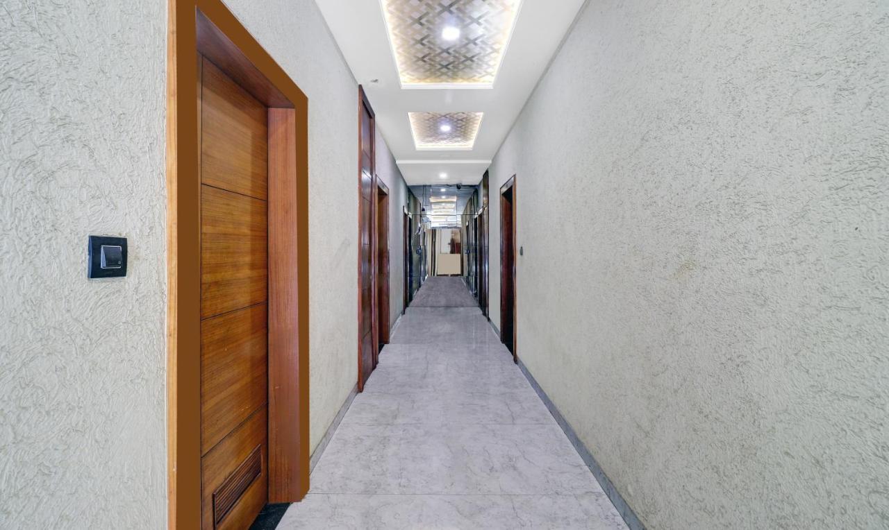Itsy Hotels Anjali Mahal 500, Mtrs From Mathura Railway Station 외부 사진